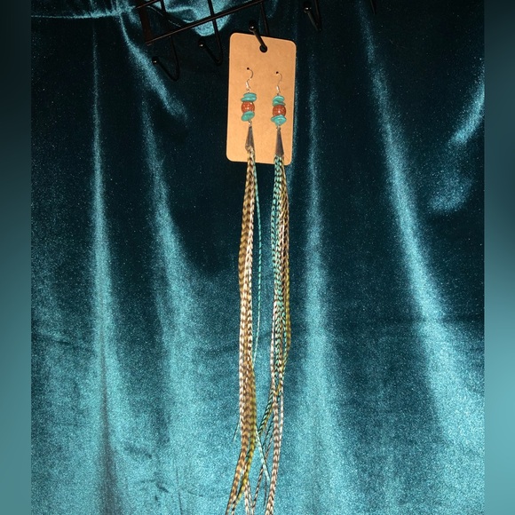 CUSTOM FEATHER EARRINGS - Picture 14 of 16